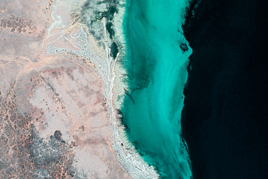 Douglas Point, Australia
