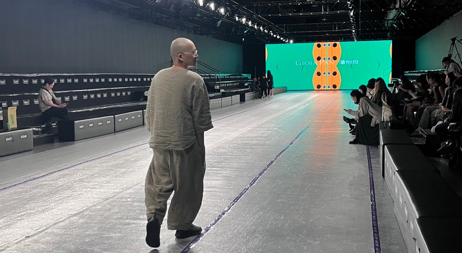 Rehearsal time one gen artist against the whole fashion world.