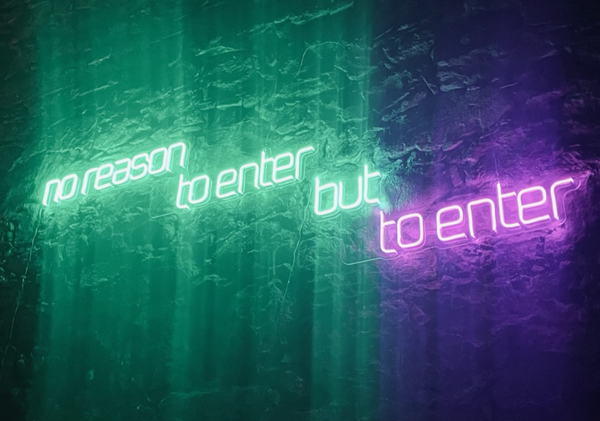 A site-specific neon sign neurocolor and I created for the Summit.