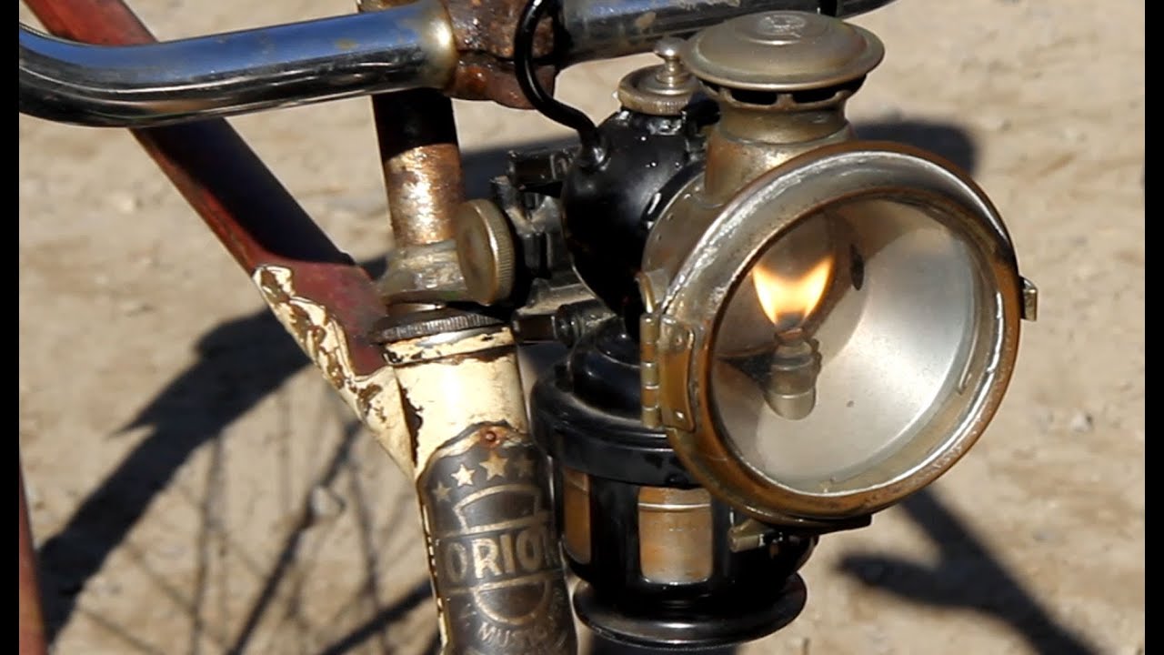 Kerosine lamp in action