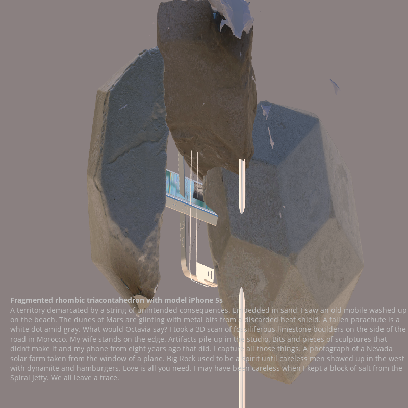 Fragmented triacontahedron with iPhone 5s #12 static token preview