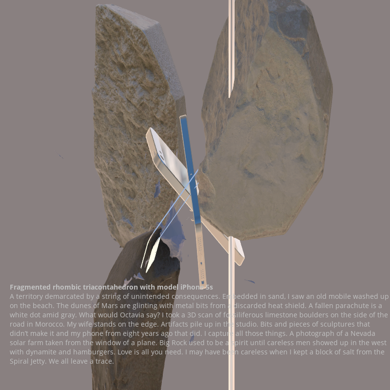 Fragmented triacontahedron with iPhone 5s #28 static token preview